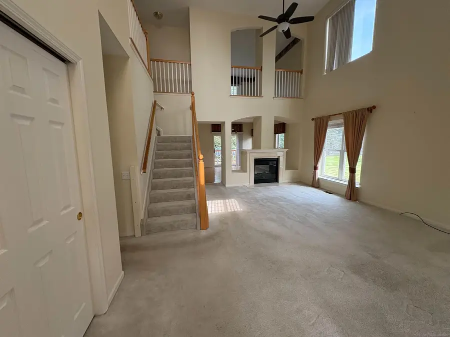 3831 Springwood CT, Auburn Hills, MI 48326 - #2