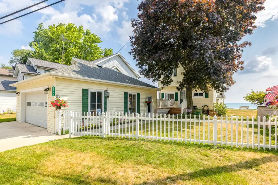 7769 Lakeview DR, Lexington, MI 48450 - #2