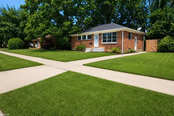 17225 Bell AVE, Eastpointe, MI 48021