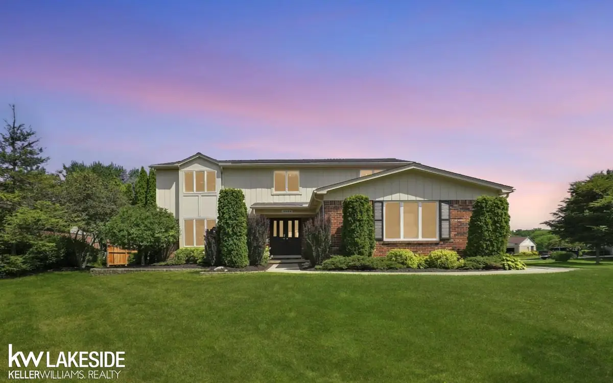 3392 Innsbrook DR, Rochester Hills, MI 48309 - #1
