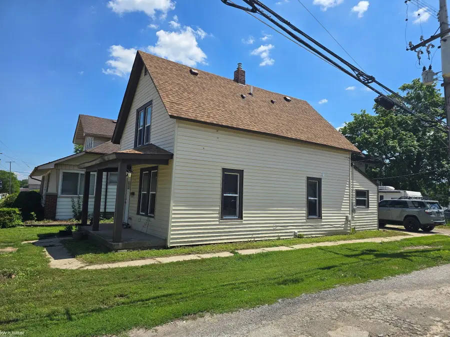 115 Robertson ST, Mount Clemens, MI 48043 - #3