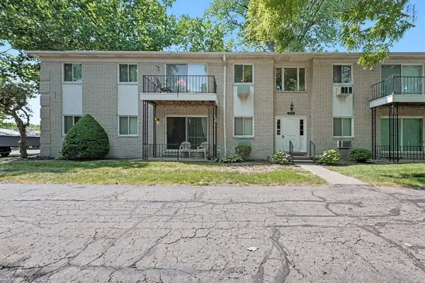 36546 Union Lake RD, HarrisonTownship, MI 48045