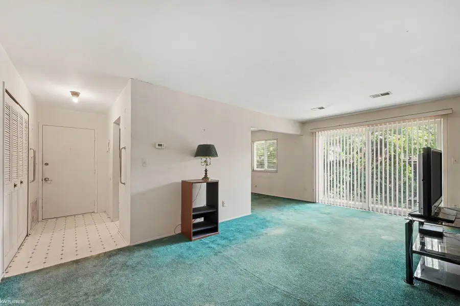 36546 Union Lake RD, Harrison Township, MI 48045 - #2