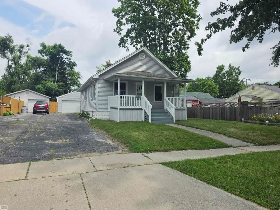 1511 Minnie ST, Port Huron, MI 48060 - #2