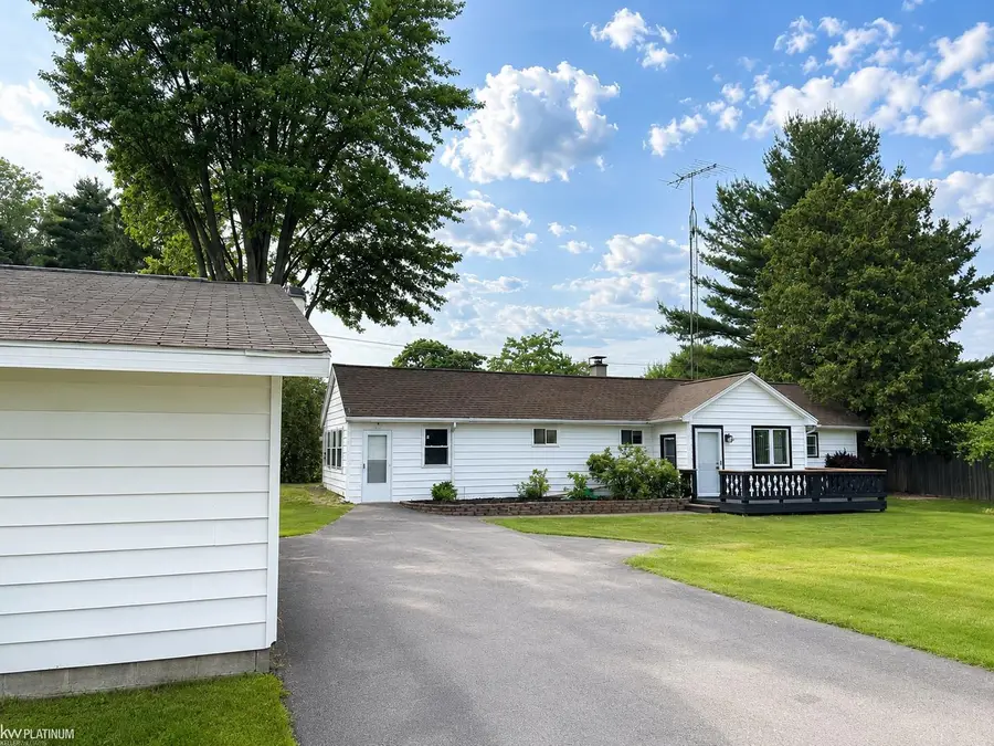 7087 4th, Lakeport, MI 48059 - #3