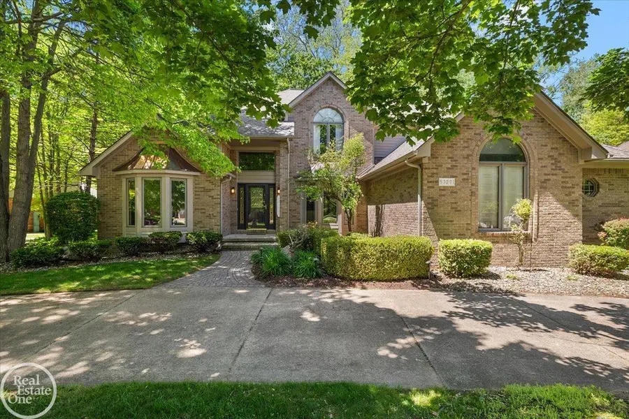 53291 Shanelle LN, Shelby, MI 48315 - #2