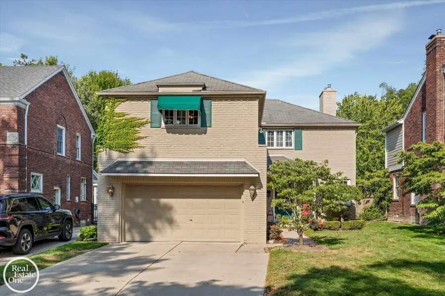 278 Fisher RD, Grosse Pointe Farms, MI 48230 - #2