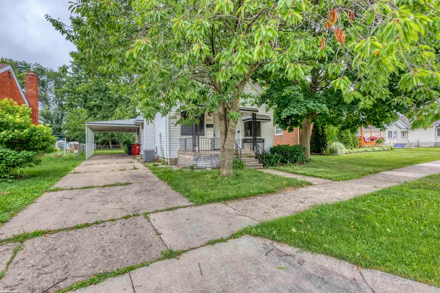 14846 Stephens Dr DR, Eastpointe, MI 48021 - #2