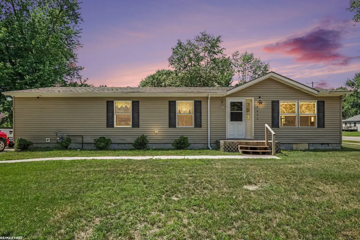 9642 Meadowbrook ST, Algonac, MI 48001 - #1