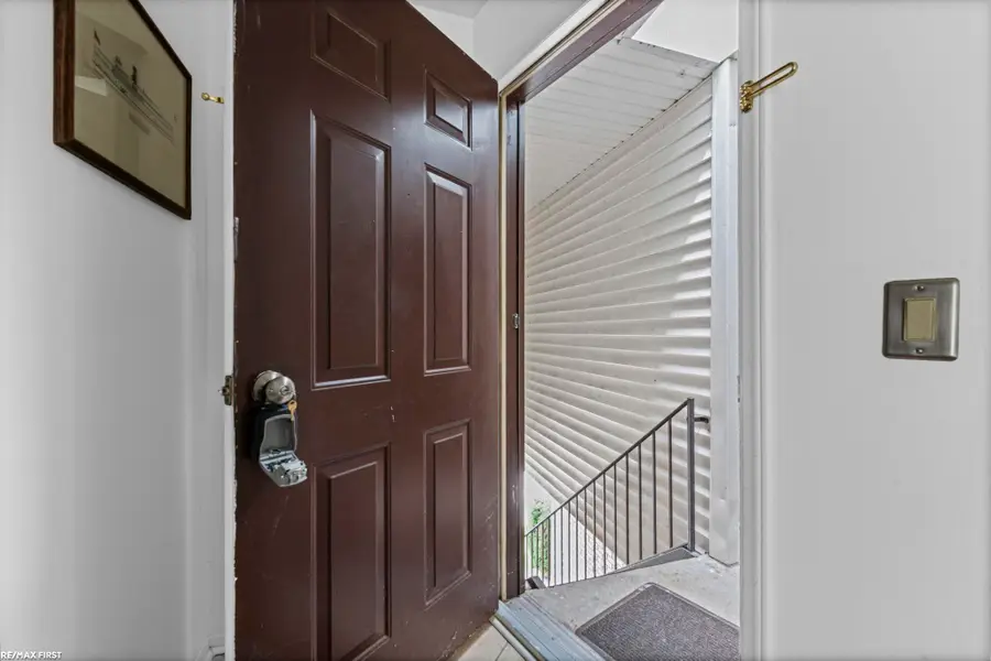 25340 QUARTER DECK ST, Harrison, MI 48045 - #3
