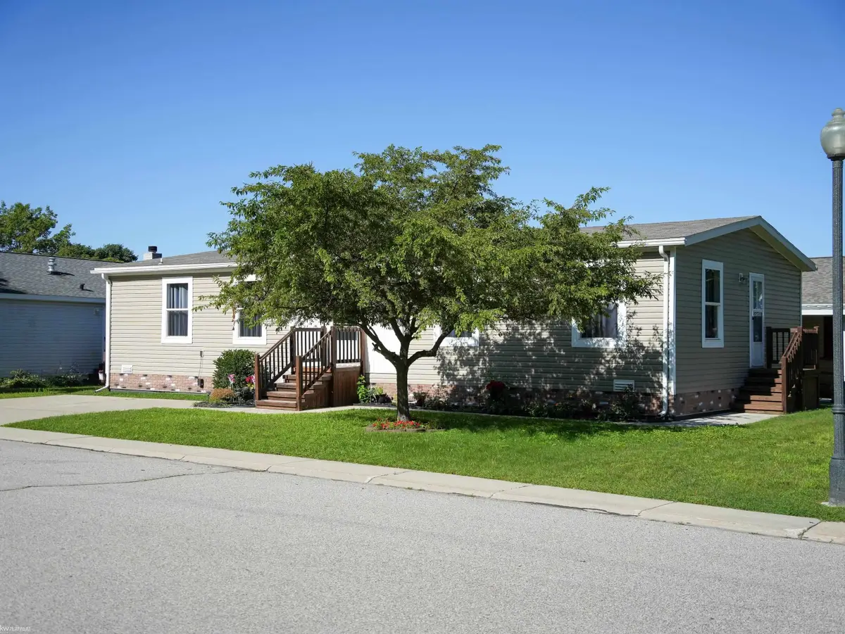 578 Twin Lake DR, Kimball, MI 48074 - #1