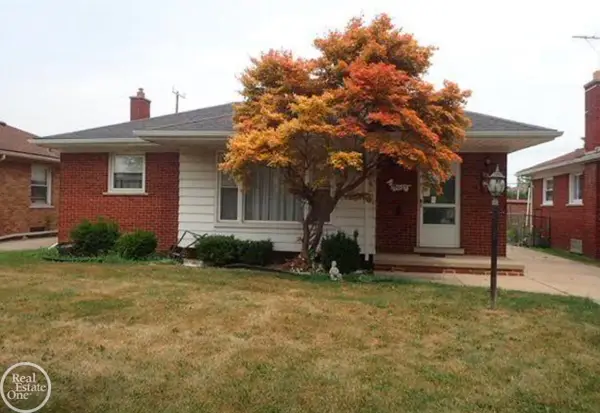 19065 Lister AVE, Eastpointe, MI 48021