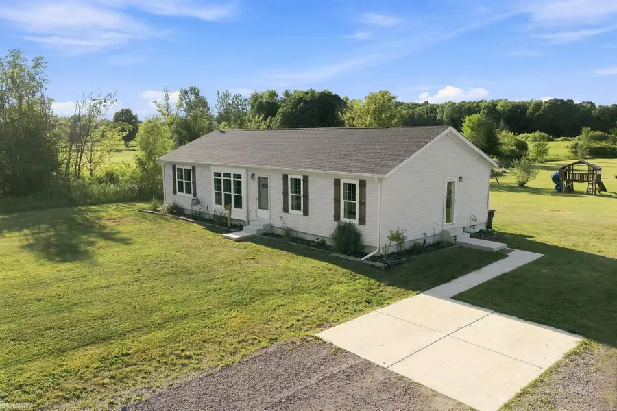 9638 Sparling RD, Wales, MI 48027 - #3