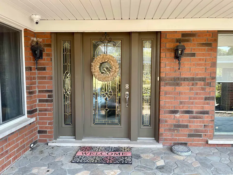 32044 Vegas DR, Warren, MI 48093 - #3