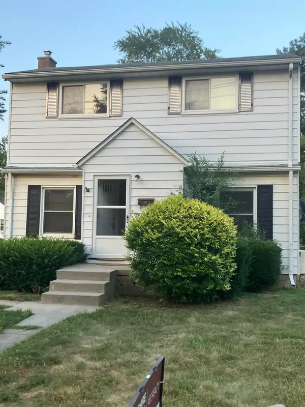 25244 Eureka DR, Warren, MI 48091