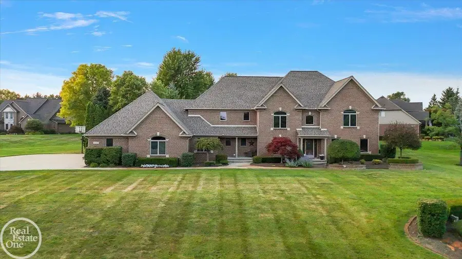 8849 Heatherwood CT, Washington, MI 48095 - #2