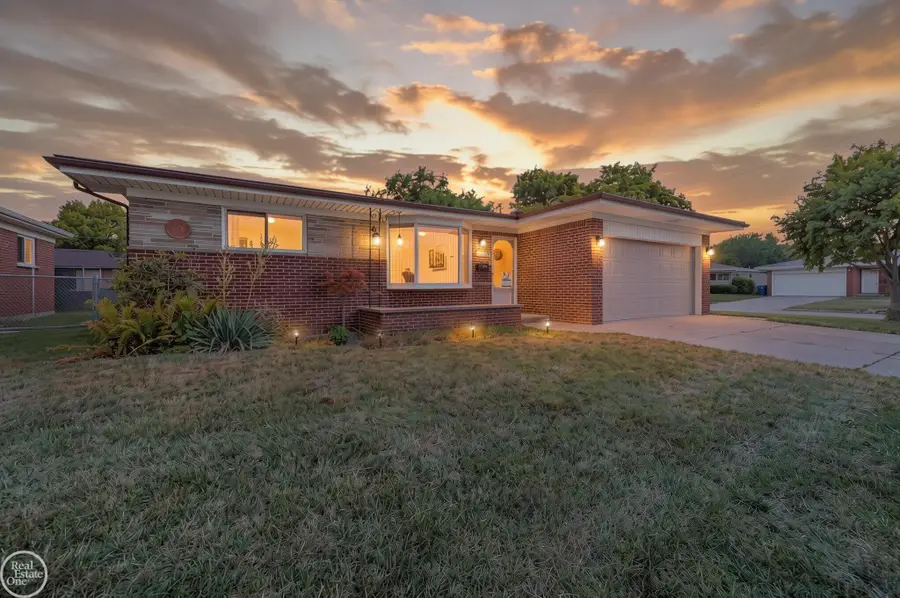 11963 Farnum AVE, Warren, MI 48093 - #2