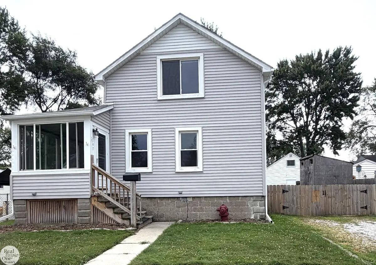 147 Robertson ST, Marine City, MI 48039 - #1