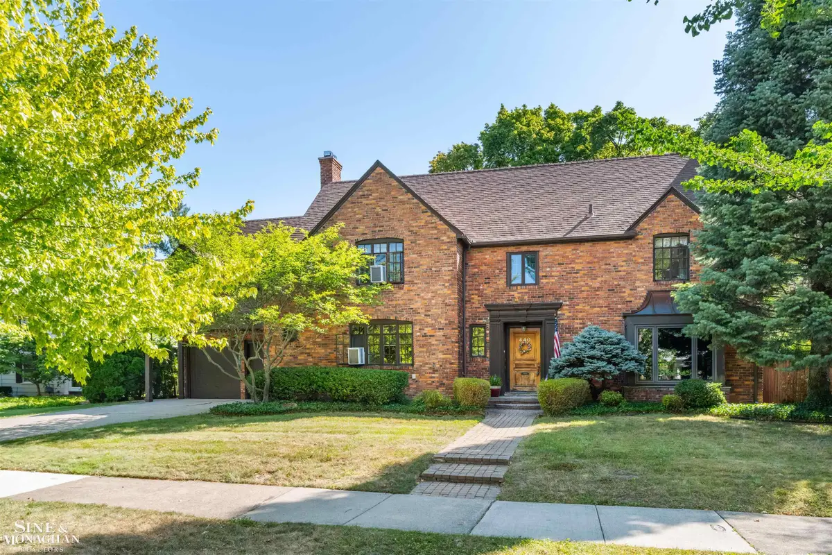 440 University  PL, Grosse Pointe, MI 48230 - #1