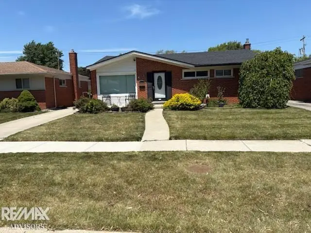 21707 Timberidge ST, Saint Clair Shores, MI 48082 - #1
