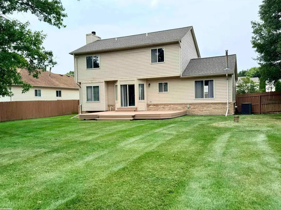 32070 Oakcrest DR, Chesterfield, MI 48047 - #3