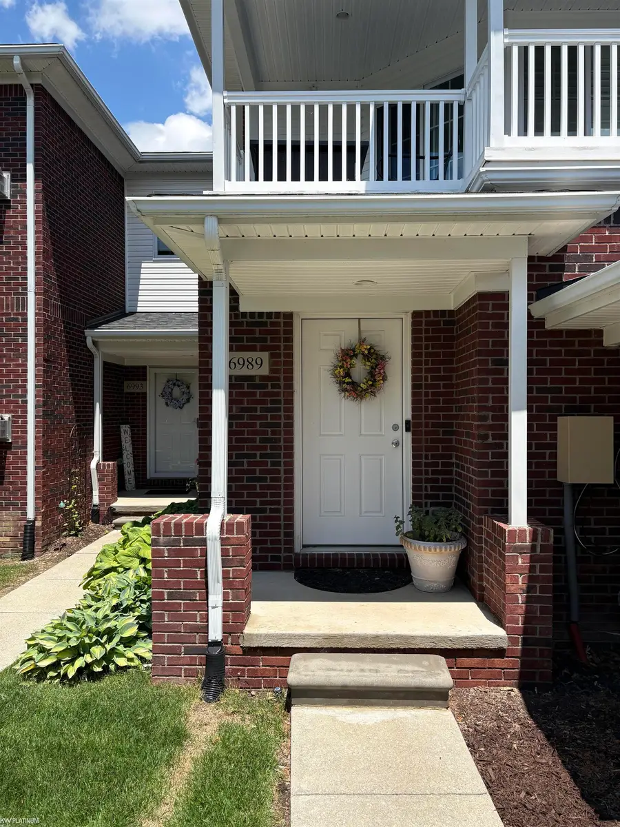 6989 Boulder Pointe DR, Washington, MI 48094 - #2