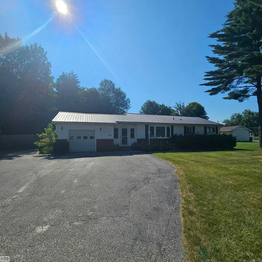 3177 Beach RD, Port Huron, MI 48060 - #3