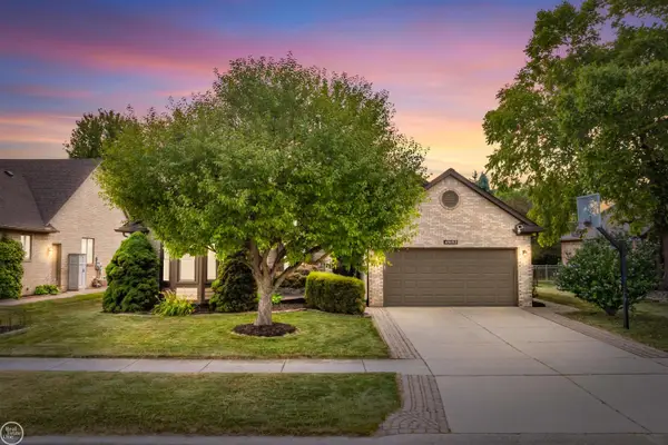 48653 Lorenzo DR, Macomb, MI 48044