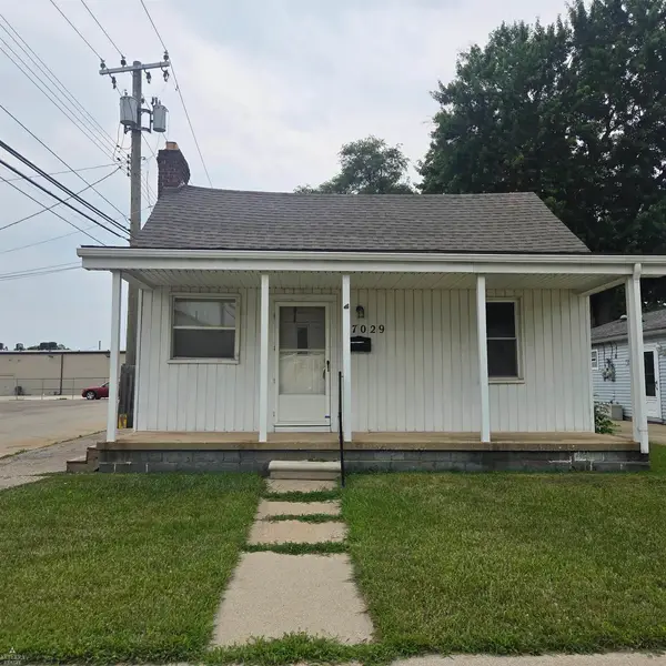 27029 Dartmouth St ST, MadisonHeights, MI 48071