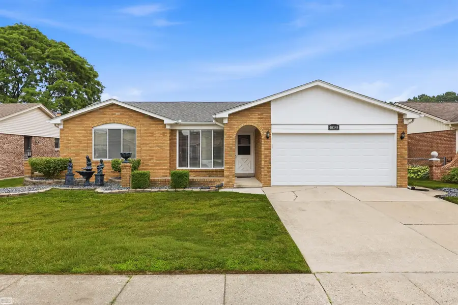40344 Santoni DR, Clinton, MI 48038 - #2