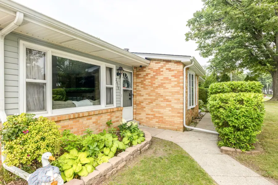 2415 16th AVE, Port Huron, MI 48060 - #3