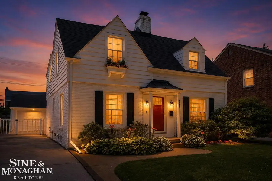 407 Lothrop RD, Grosse Pointe Farms, MI 48236 - #2