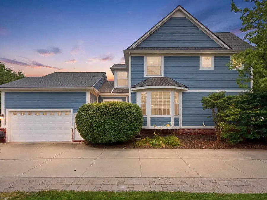 49158 Golden Park DR, Shelby, MI 48315 - #3