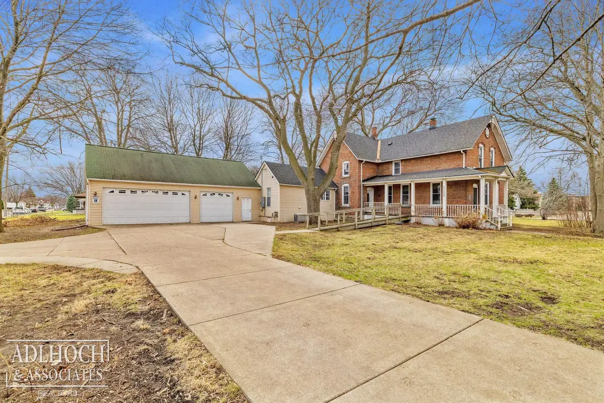 17526 E 10 Mile RD, Eastpointe, MI 48021 - #1