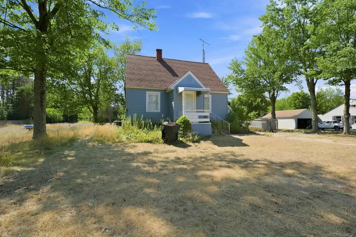 5747 S Sheridan RD, Muskegon, MI 49444 - #1