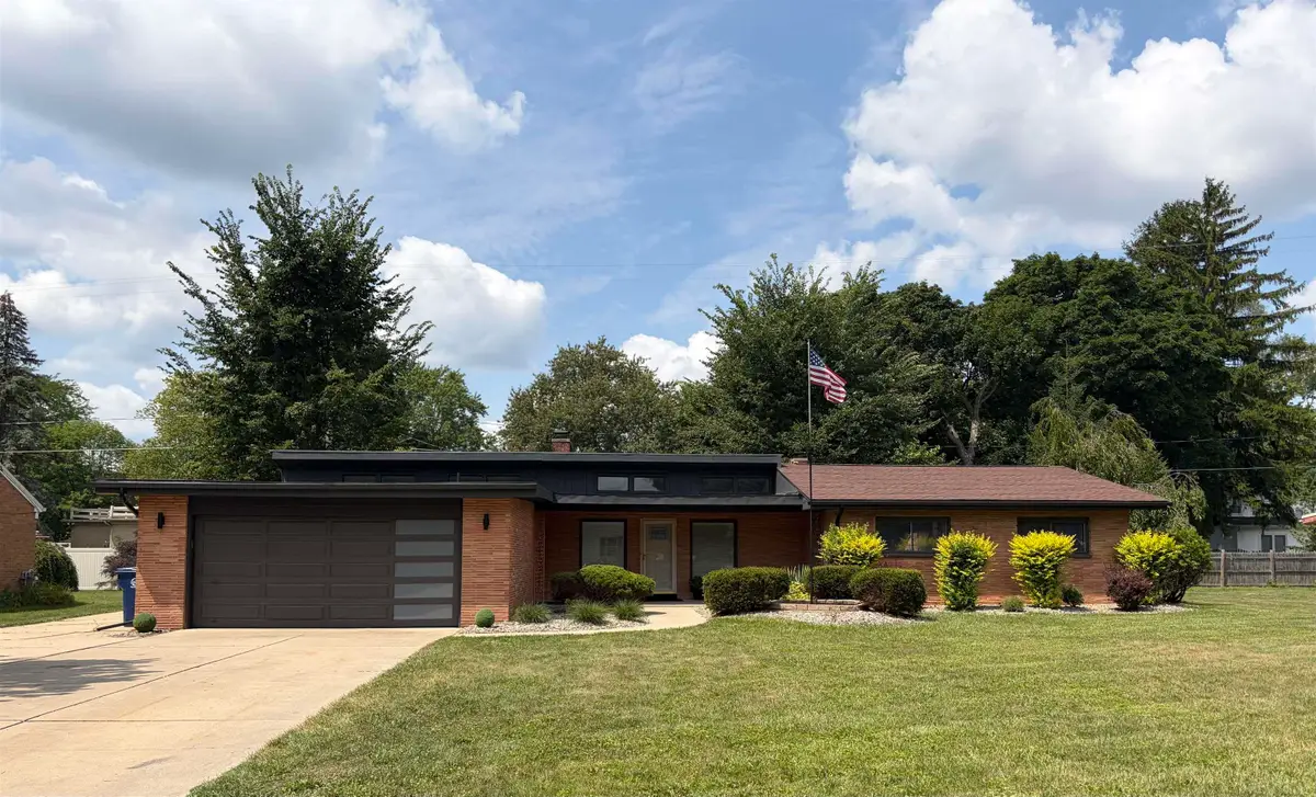 1651 Passolt ST, Saginaw, MI 48638 - #1