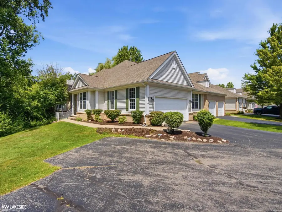 5721 Pinecroft, Clarkston, MI 48346 - #2