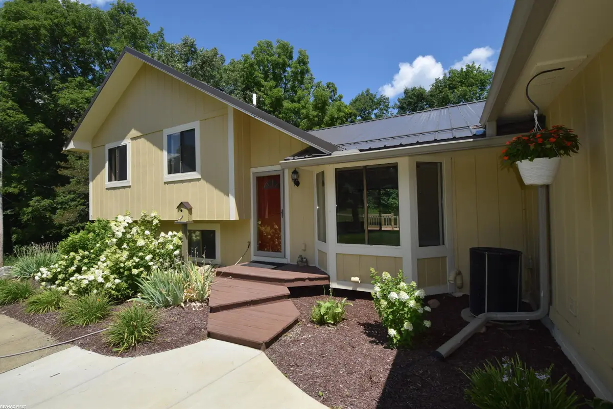 3424 Abbey LN, Lapeer, MI 48446 - #1