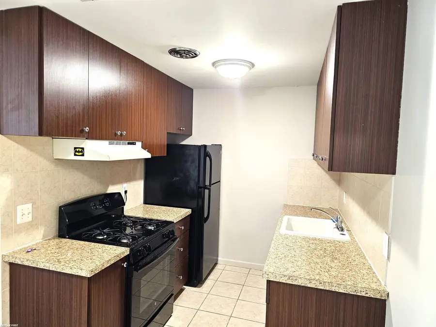 38255 Fairway CT, Clinton Township, MI 48038 - #2