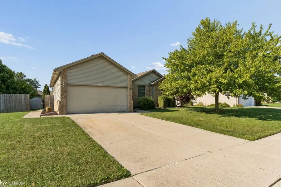 31058 Blue Heron DR, Chesterfield, MI 48047 - #2