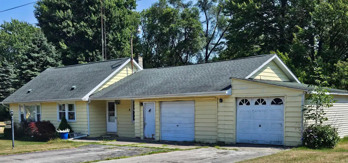 7216 EDWINA LN, Lexington, MI 48450 - #1