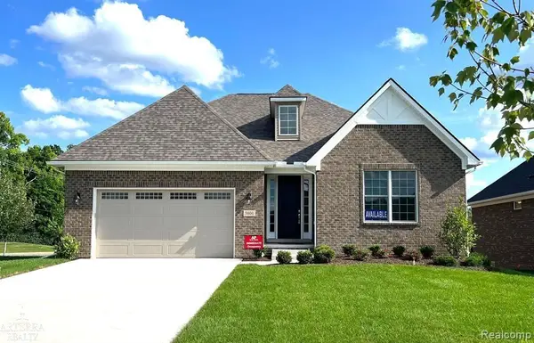 3292 Waldon Ridge ST, Orion, MI 48359