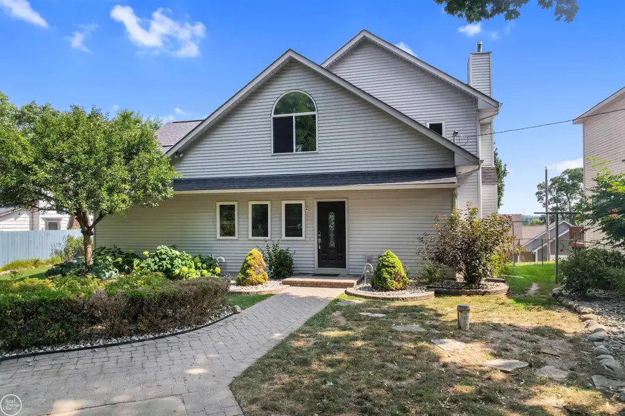 695 King CIR, Orion, MI 48362 - #2