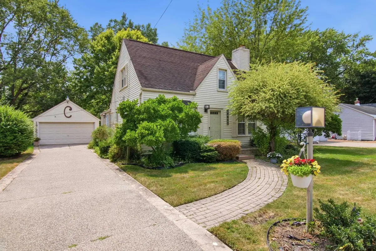 19650 Huntington Ave. AVE, Harper Woods, MI 48225 - #1