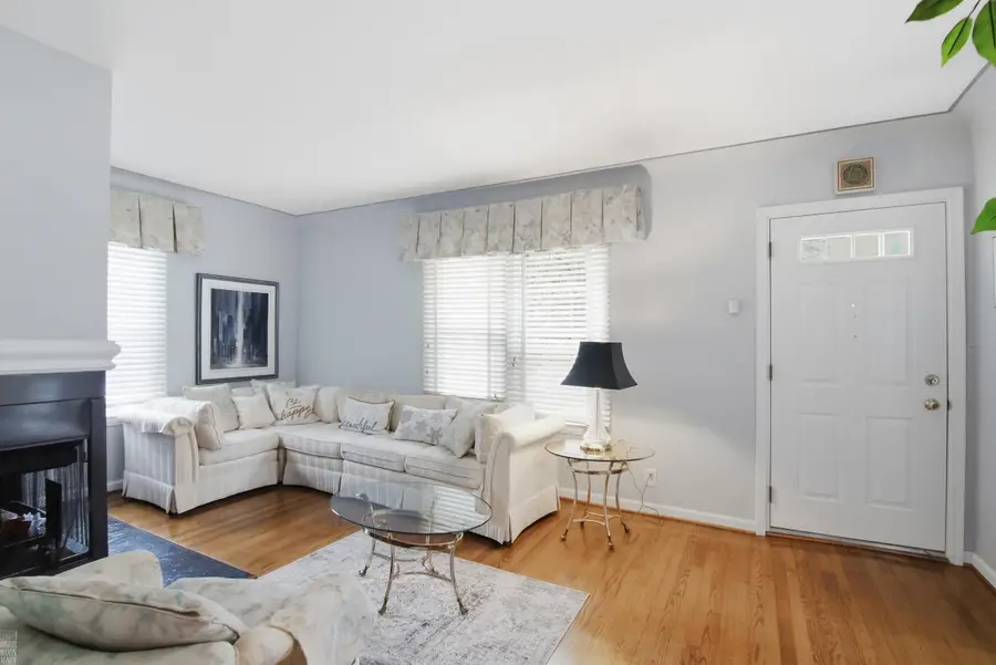 19650 Huntington Ave. AVE, Harper Woods, MI 48225 - #2