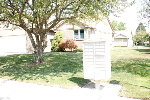 16535 Tyler DR, ClintonTownship, MI 48038