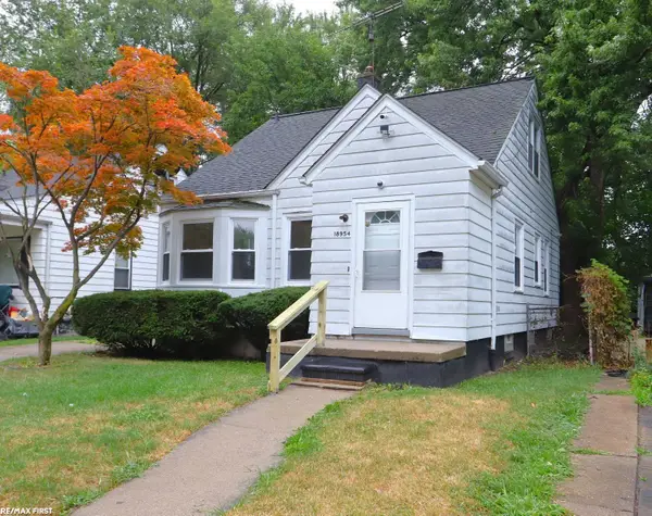 18954 Kingsville ST, HarperWoods, MI 48225