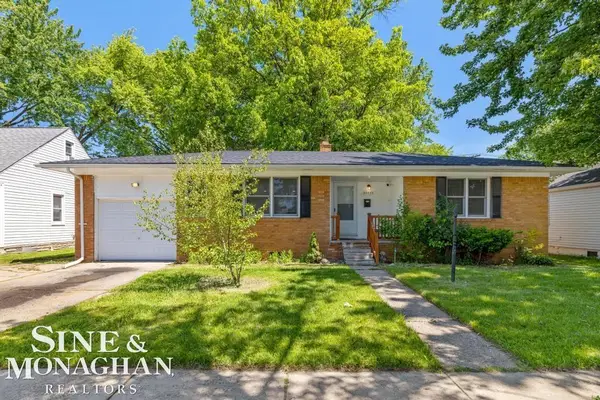 20933 Ridgemont RD, HarperWoods, MI 48225