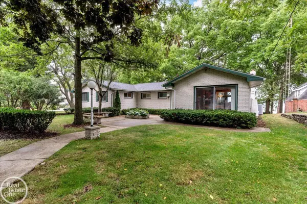8178 Lakeshore RD, Burtchville, MI 48059