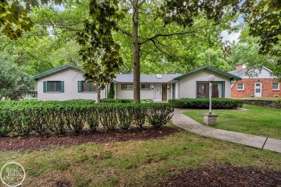 8178 Lakeshore RD, Burtchville, MI 48059 - #3